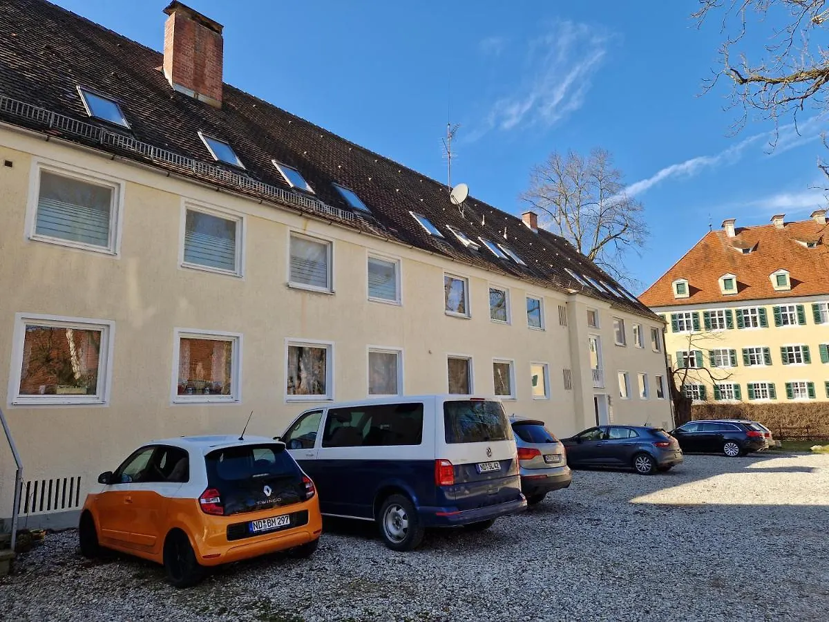 Guest house Wohnen Am Wasserschloss Sandizell Schrobenhausen